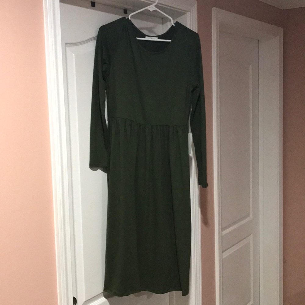 NWT midi dress 🙌🏻